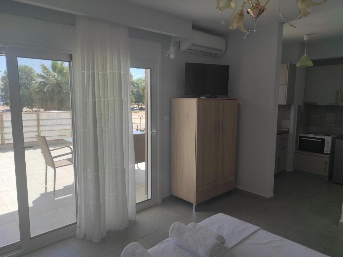 Blue Beach Apartments Ofrinion Exterior photo