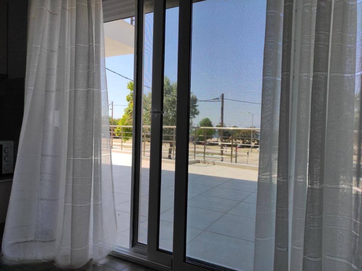 Blue Beach Apartments Ofrinion Exterior photo